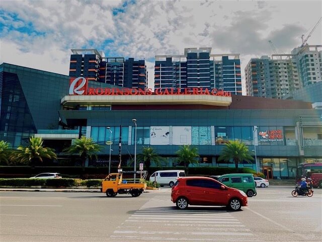 ロビンソン・ガレリア・セブ