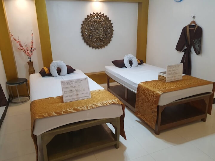 ① TREE SHADE SPA（ツリーシェイドスパ）